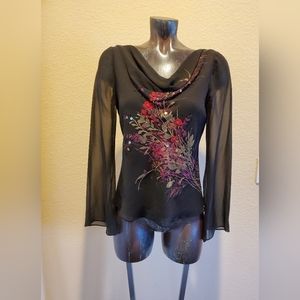 Blk Silk top w/ flowers Sz Sm